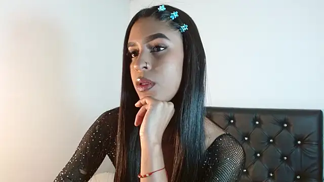 Ameliejoness  online show from May 30, 2026, 9:01 pm
