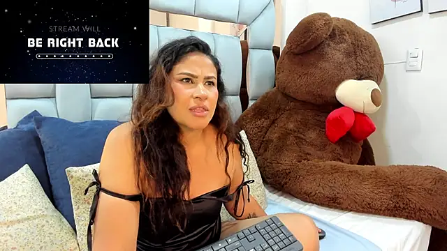 lissaharris online show from December 2, 2025, 1:44 am