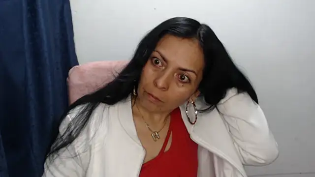 Paolahotty online show from February 18, 2026, 12:06 am