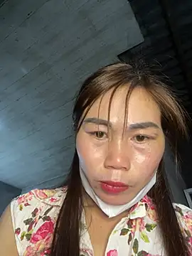 Snapshot of meganmeo chatting on February 3, 2026, 6:40 am meganmeo online show from February 3, 2026, 6:40 am