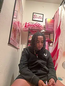 seductivefreak7 online show from February 15, 2026, 5:48 am