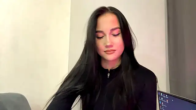 Beautyofnlka online show from November 25, 2025, 1:00 pm