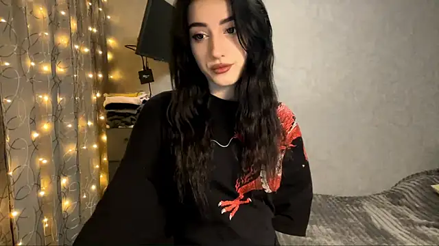 Meowluly online show from December 14, 2025, 9:08 pm