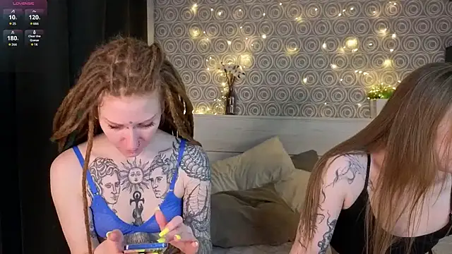 BobbieNibbe online show from February 23, 2026, 1:14 am