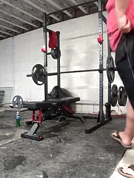 BigBearforCuddles online show from April 18, 2026, 2:21 pm