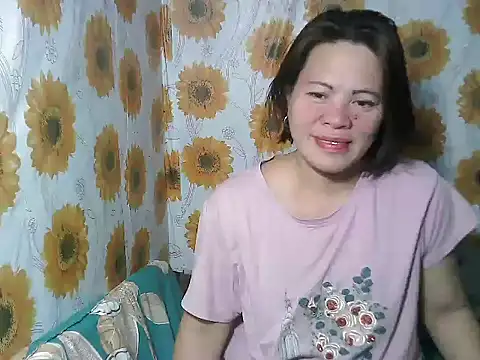 Smilinglovely online show from February 5, 2026, 1:05 pm