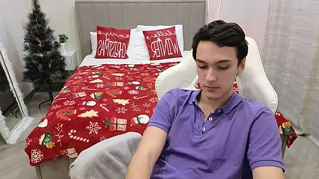 MoonlinSkinn online show from January 10, 2026, 1:07 am