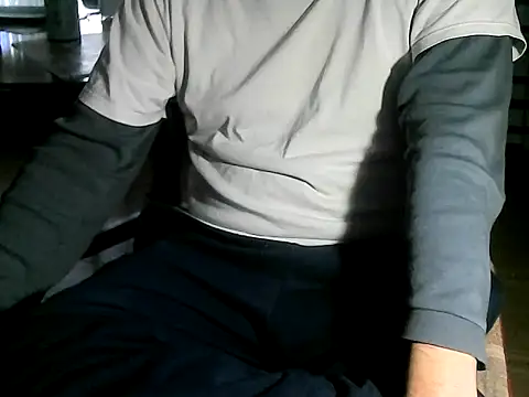 Snapshot of OreCam chatting on April 27, 2026, 7:34 pm OreCam online show from April 27, 2026, 7:34 pm