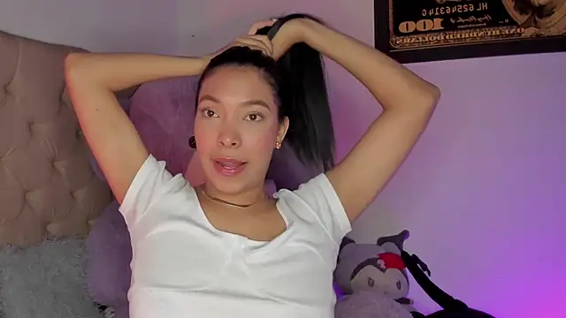 KarolRojas 22 online show from March 22, 2026, 4:49 am