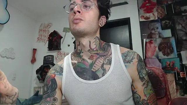 CryBoy13 online show from December 1, 2025, 3:55 am