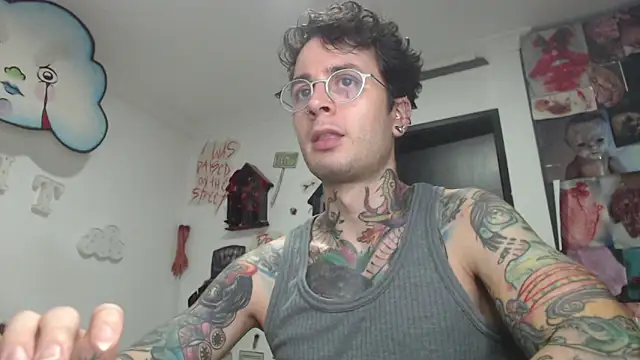 CryBoy13 online show from December 21, 2025, 5:58 am