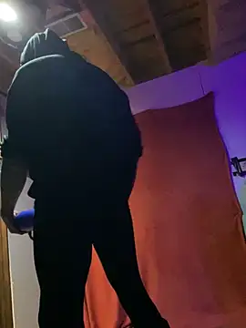 JSizzle13 online show from December 19, 2025, 7:04 am