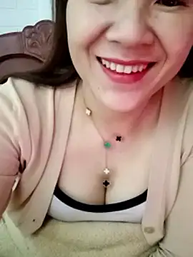 Lily-ross22 online show from February 9, 2026, 6:28 am