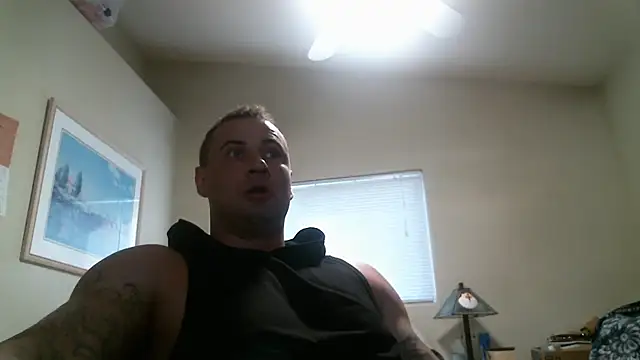 Honorablyrespectedgent online show from December 3, 2025, 11:25 pm