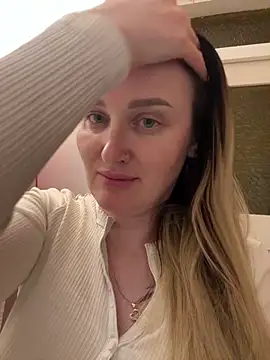 TomilaSi online show from February 1, 2026, 11:47 pm