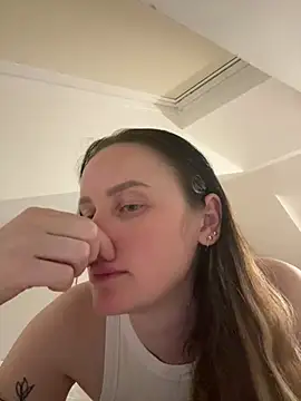 Snapshot of TomilaSi chatting on June 25, 2026, 8:46 pm TomilaSi online show from June 25, 2026, 8:46 pm