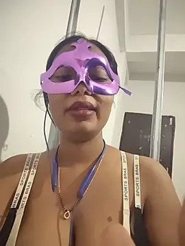 aarti03fb online show from March 28, 2026, 5:12 pm