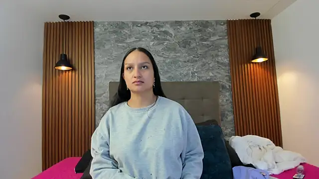 ariawhite1 online show from November 28, 2025, 11:02 am