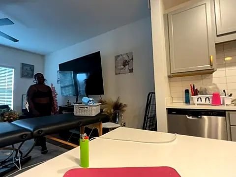 Oceannwet online show from November 24, 2025, 5:45 pm