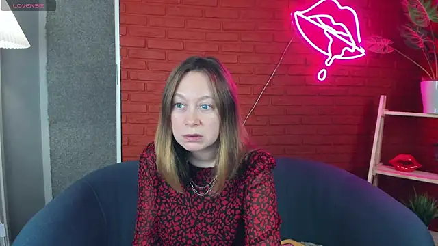 Brooke lover online show from November 28, 2025, 8:33 pm