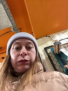 Brooke lover online show from March 31, 2026, 7:36 pm