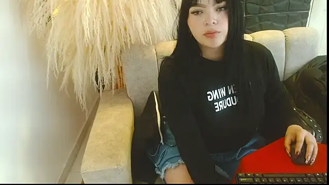 Snapshot of selena160920 chatting on November 27, 2025, 1:35 pm selena160920 online show from November 27, 2025, 1:35 pm