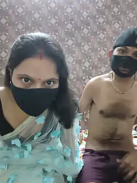 Sexy komal02 online show from July 15, 2026, 4:23 pm