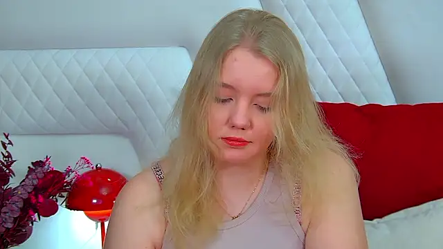 Snapshot of EmilyEvanse chatting on February 6, 2026, 6:29 am EmilyEvanse online show from February 6, 2026, 6:29 am