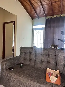 Miia moonn online show from March 15, 2026, 4:35 pm