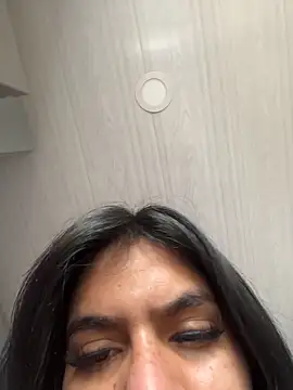 SaraAndrade  online show from March 9, 2026, 2:21 pm