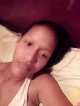 Snapshot of rachelbunny_and_kevin chatting on February 7, 2026, 6:22 pm rachelbunny and kevin online show from February 7, 2026, 6:22 pm