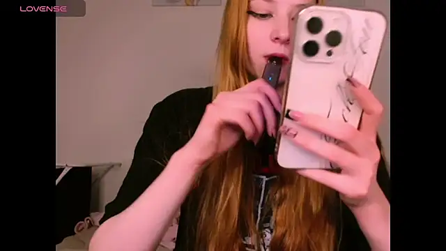  Milana Sparkl75  online show from March 25, 2026, 10:49 pm