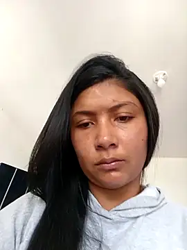 Snapshot of LatinSAR chatting on December 4, 2025, 3:54 pm LatinSAR online show from December 4, 2025, 3:54 pm