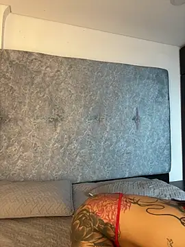 Evangelinne  hell online show from November 28, 2025, 2:25 am