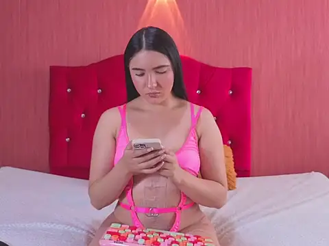 Isa-Trujilloo online show from November 27, 2025, 2:08 pm