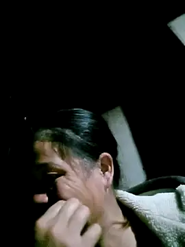 Snapshot of hey-bana chatting on November 28, 2025, 12:19 pm hey-bana online show from November 28, 2025, 12:19 pm