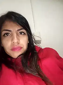 litzy19 online show from November 26, 2025, 6:25 am