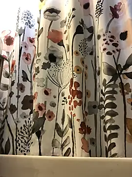 xxxenzo1 online show from December 12, 2024, 6:31 pm