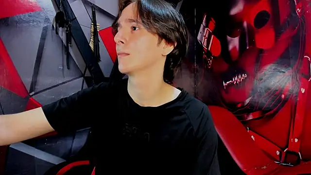 Snapshot of Aaron_LatinMen2 chatting on November 29, 2025, 8:01 pm Aaron LatinMen2 online show from November 29, 2025, 8:01 pm