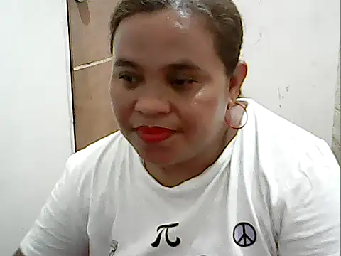 cutechubby online show from June 23, 2026, 1:36 am