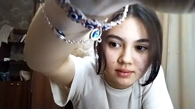 ArianeRandy online show from November 27, 2025, 5:04 pm