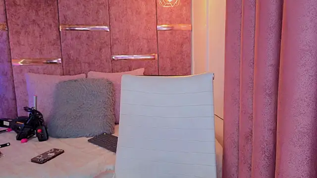 Snapshot of amberthangelss chatting on January 19, 2026, 3:16 pm amberthangelss online show from January 19, 2026, 3:16 pm