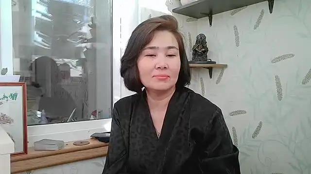 Nettie Allie online show from December 15, 2025, 8:51 am