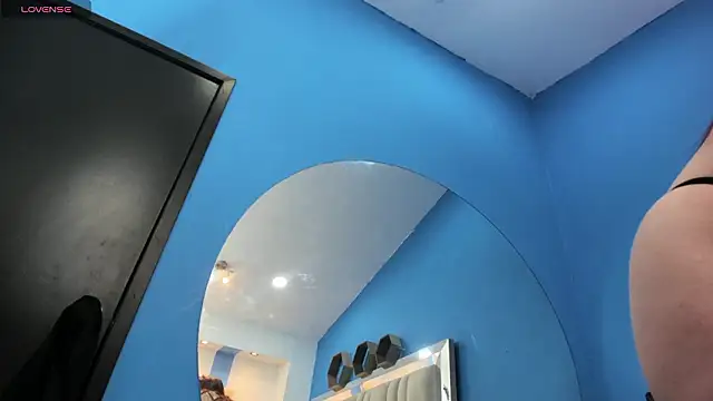 melany love0 online show from March 28, 2026, 12:38 pm