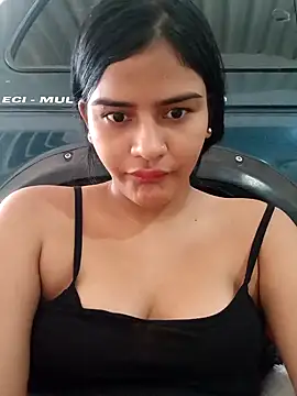 virgin cunt online show from December 17, 2025, 12:22 pm