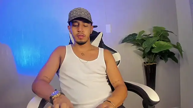 Brand Collins online show from December 19, 2025, 9:38 am