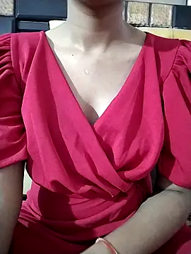 RASHMI SHARMA9 online show from March 17, 2026, 5:49 pm