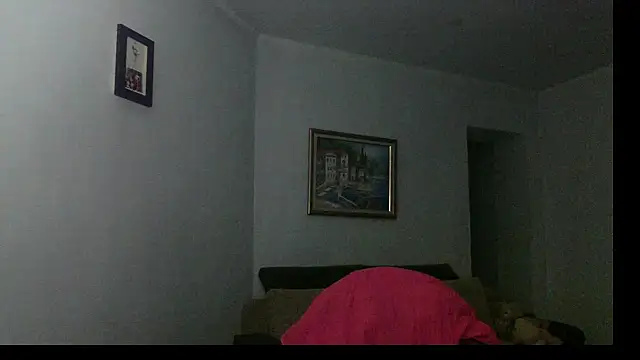 Kelly Flurr online show from December 21, 2025, 3:19 pm