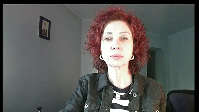 Kelly Flurr online show from May 6, 2026, 2:22 pm