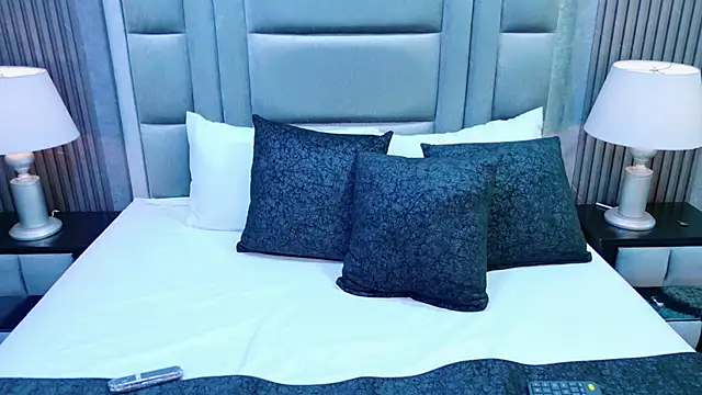 MadysonMiler online show from December 3, 2025, 1:35 am